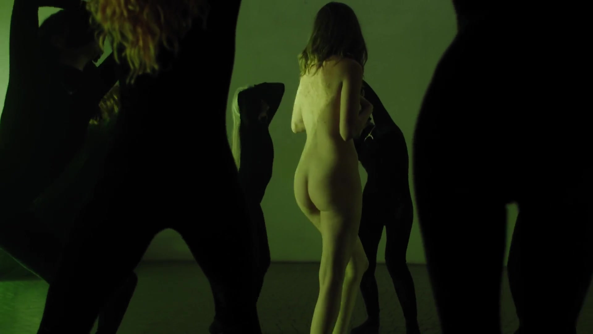 Barbara Palvin Nude Scene in Serpentine (2022) – Exclusive Photos & Video