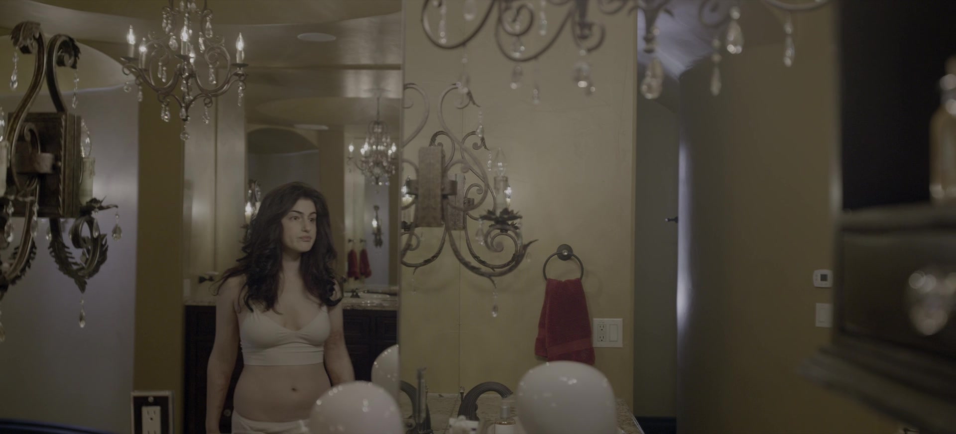 Lilli Kay Nude Scene in Chambers S01E04 (2019) – Uncensored Photos & Video