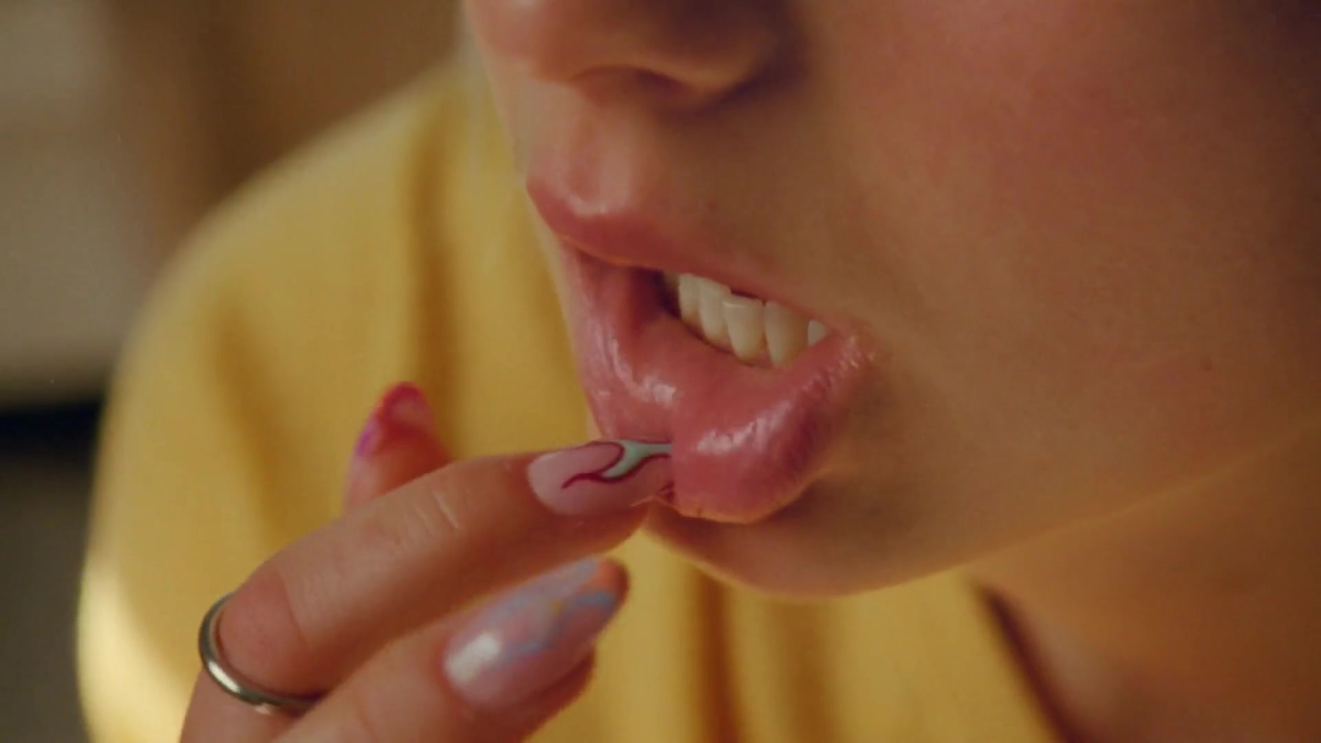 Linda Rohrer Nude Scene from “Sorry I Am Late, I Was Masturbating” (2022) – Photos & Videos