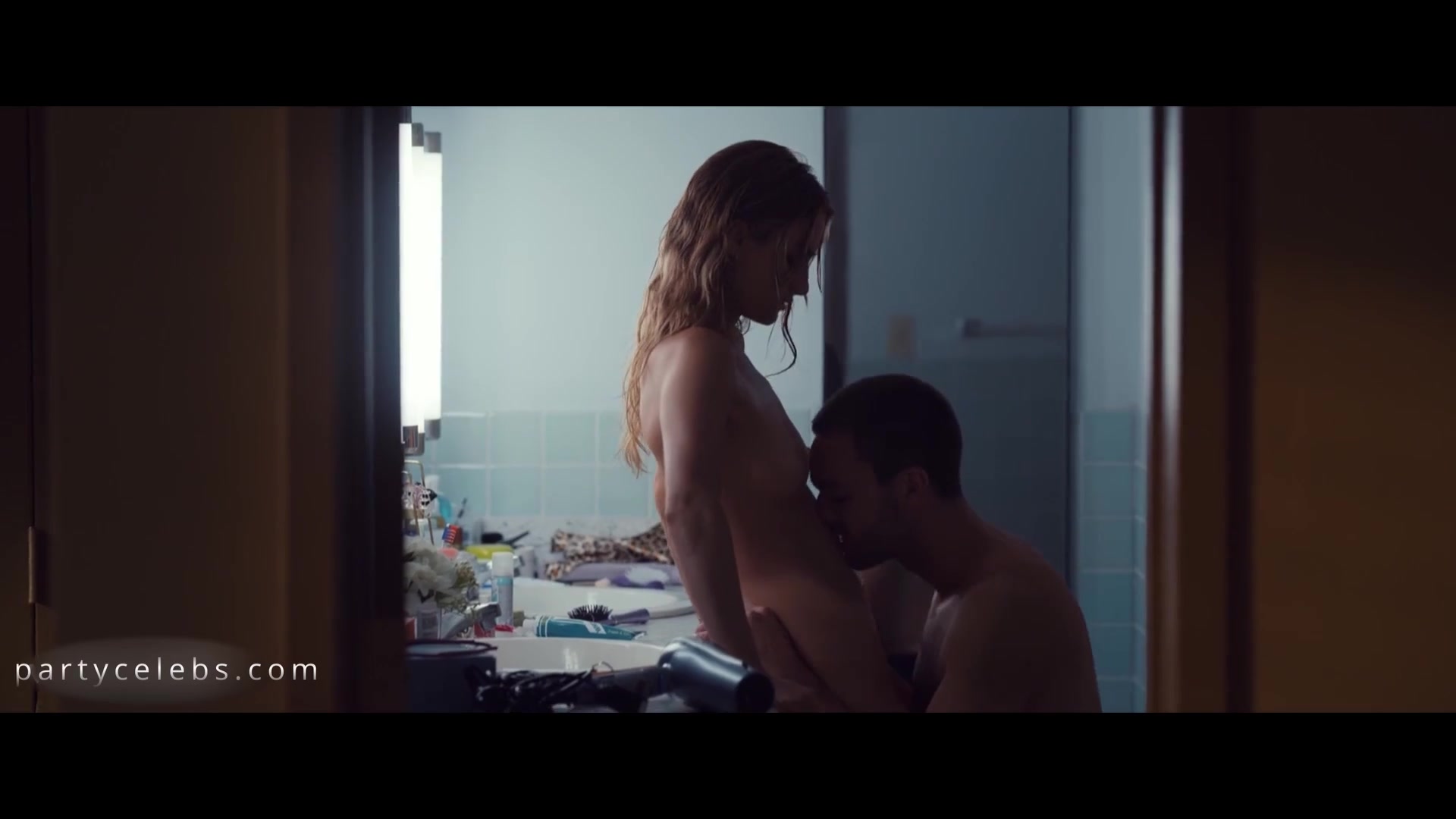 Grace Van Patten Nude Scene in Tell Me Lies S01E09 (2022) – Exclusive Photos & Video