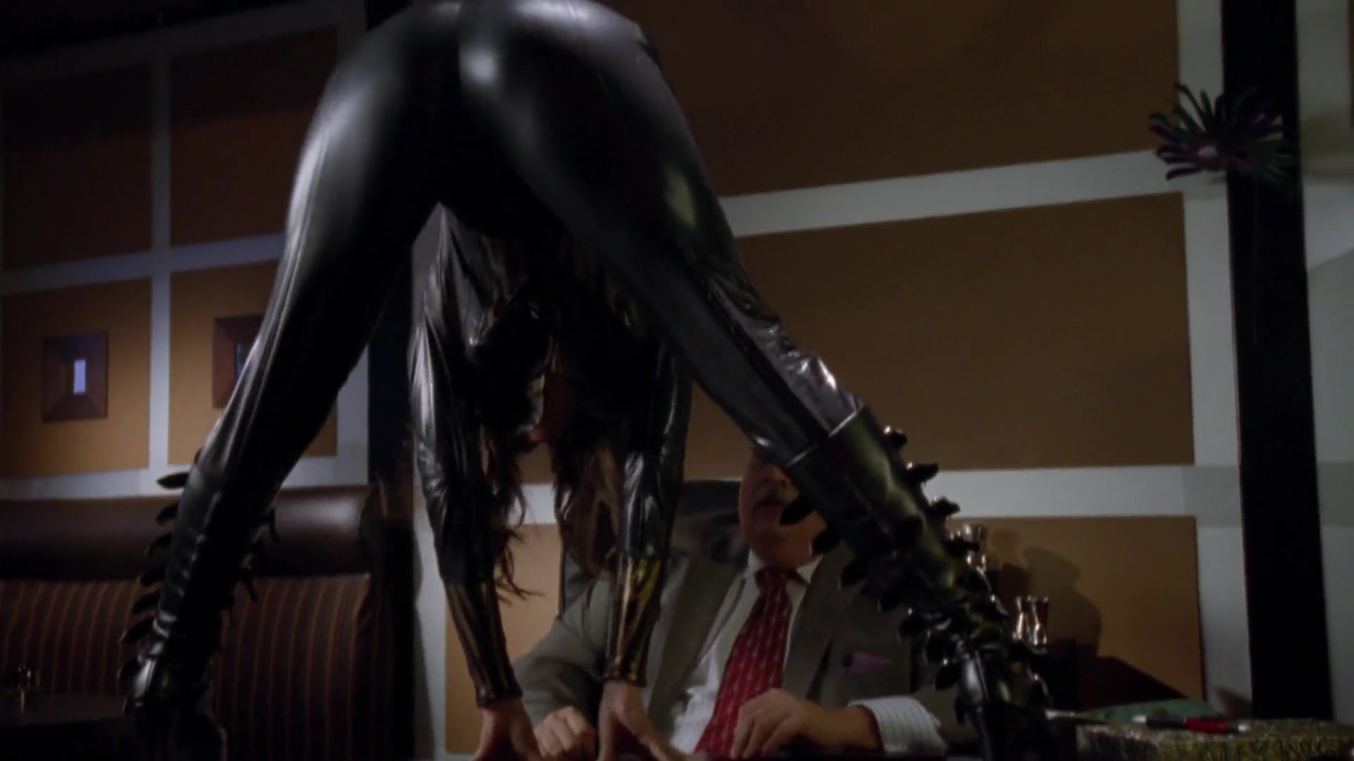 Meghan Ory Nude Scene in Blonde and Blonder (2007) with Pamela Anderson – Exclusive Celebrity Photos