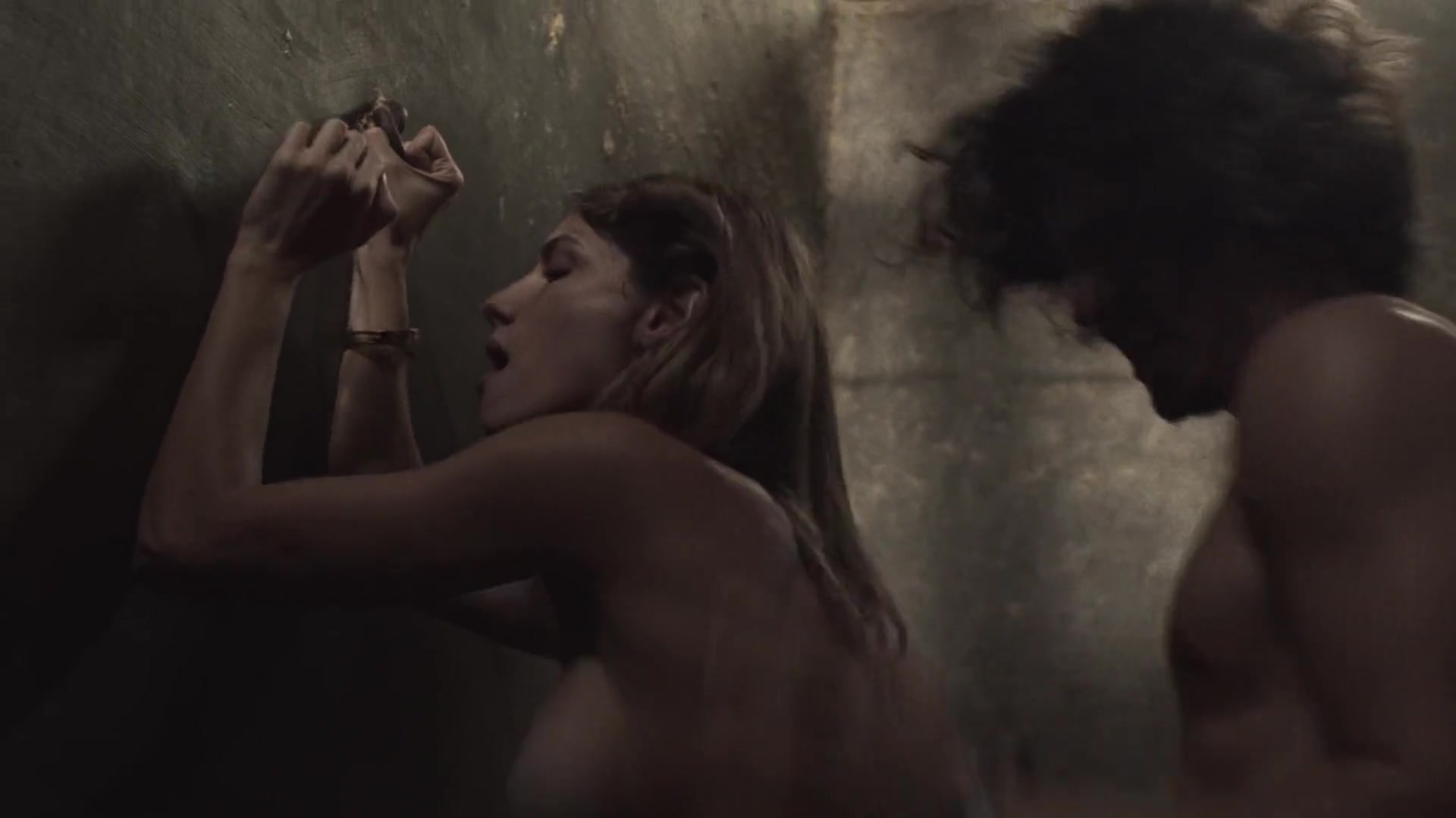 Watch El Secreto de la Familia Greco S01E01-07 (2022) Online – Starring Delfina Chaves, Lisa Owen, Samantha Siqueiros & Cast