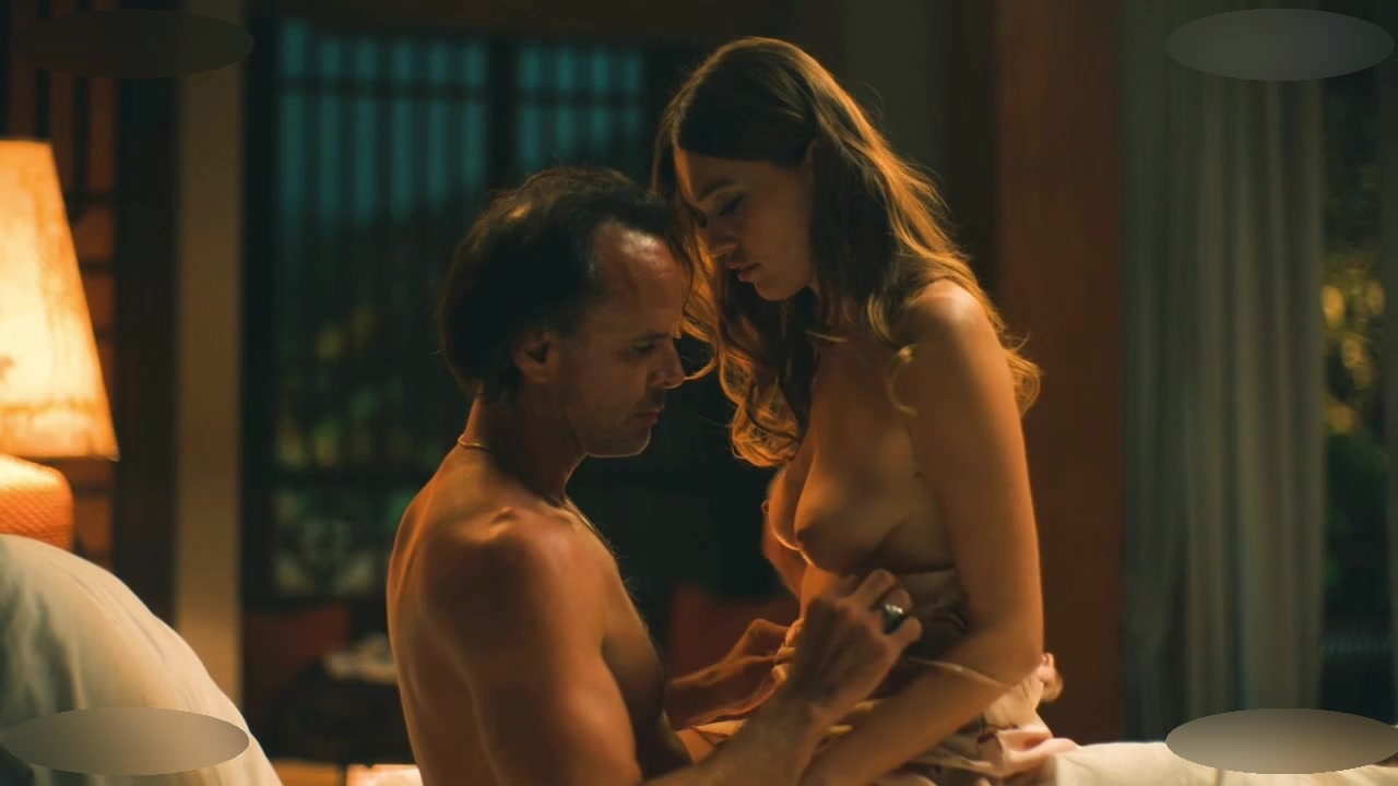 Aimee Lou Wood Nude Scene in The White Lotus Season 3 Episode 2 (2025) – Exclusive Photos & Video