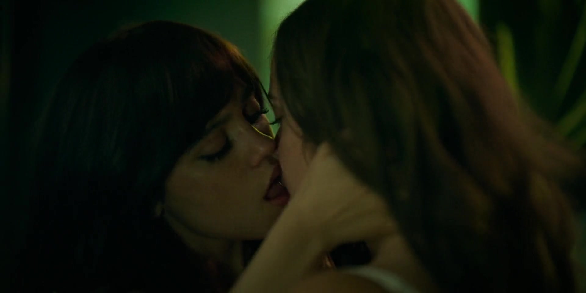 Jenna Ortega Nude Scenes in Miller’s Girl (2024) Featuring Dagmara Dominczyk – Uncensored Movie Highlights