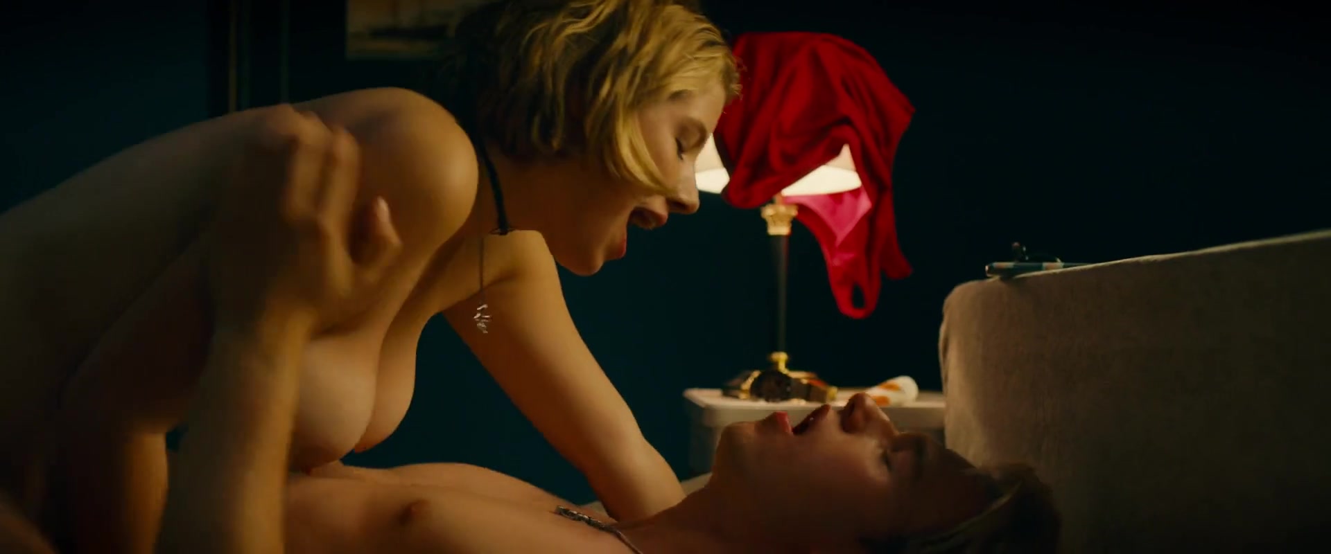 Rieke Seja Nude Scene in “Sex verandert Alles” (2019) Featuring Luissa Cara Hansen – Uncensored Photos & Video