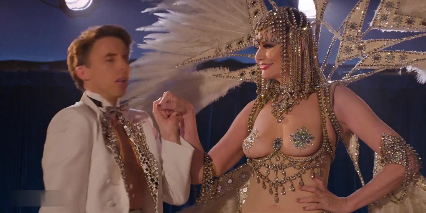 Geena Davis & Kasia Szarek Nude Scene in Glow S03E09 (2019) – Sexy TV Highlights