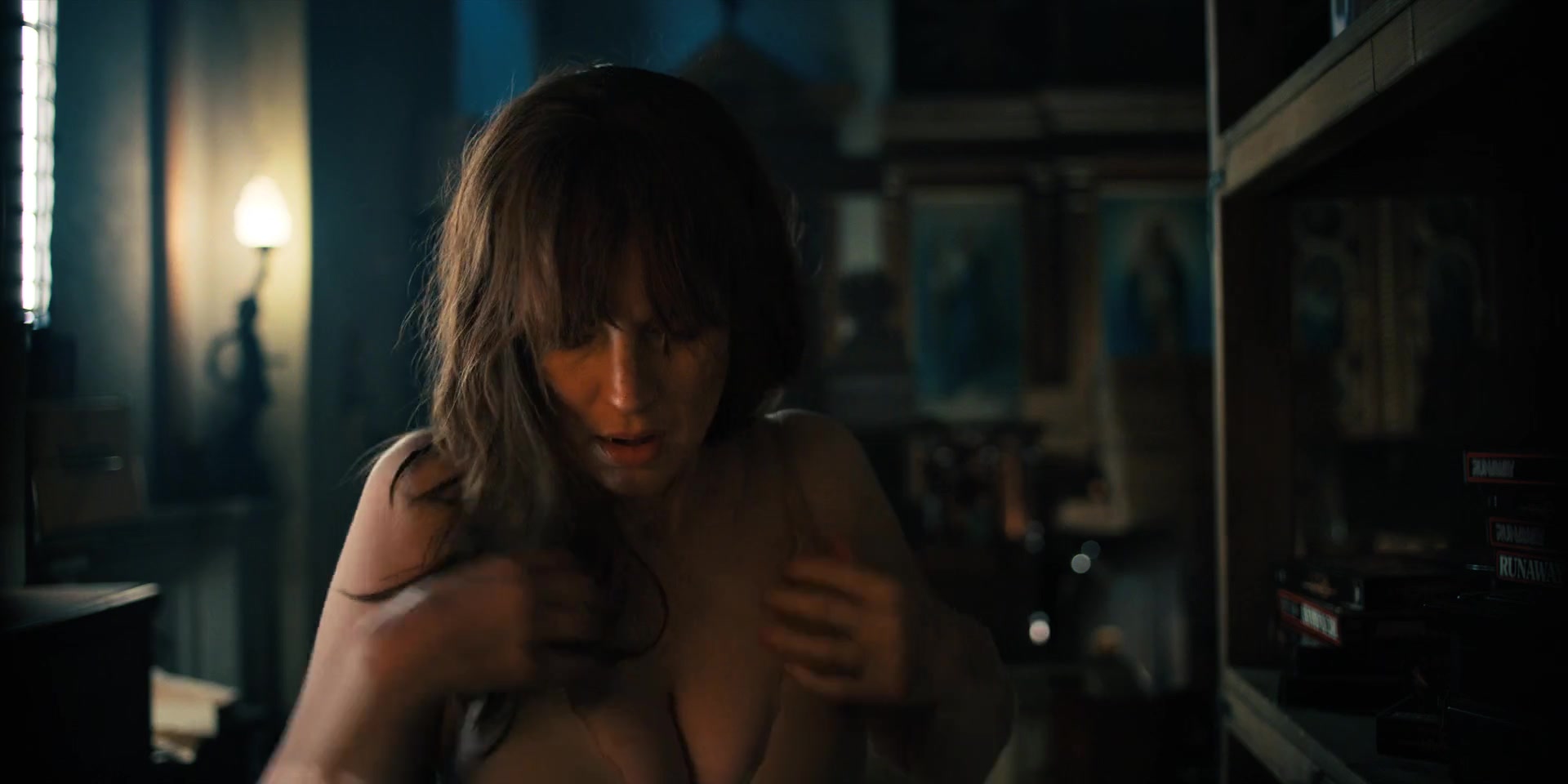 Winona Ryder Topless Photos – ST 04-09 Exclusive Gallery & News Updates