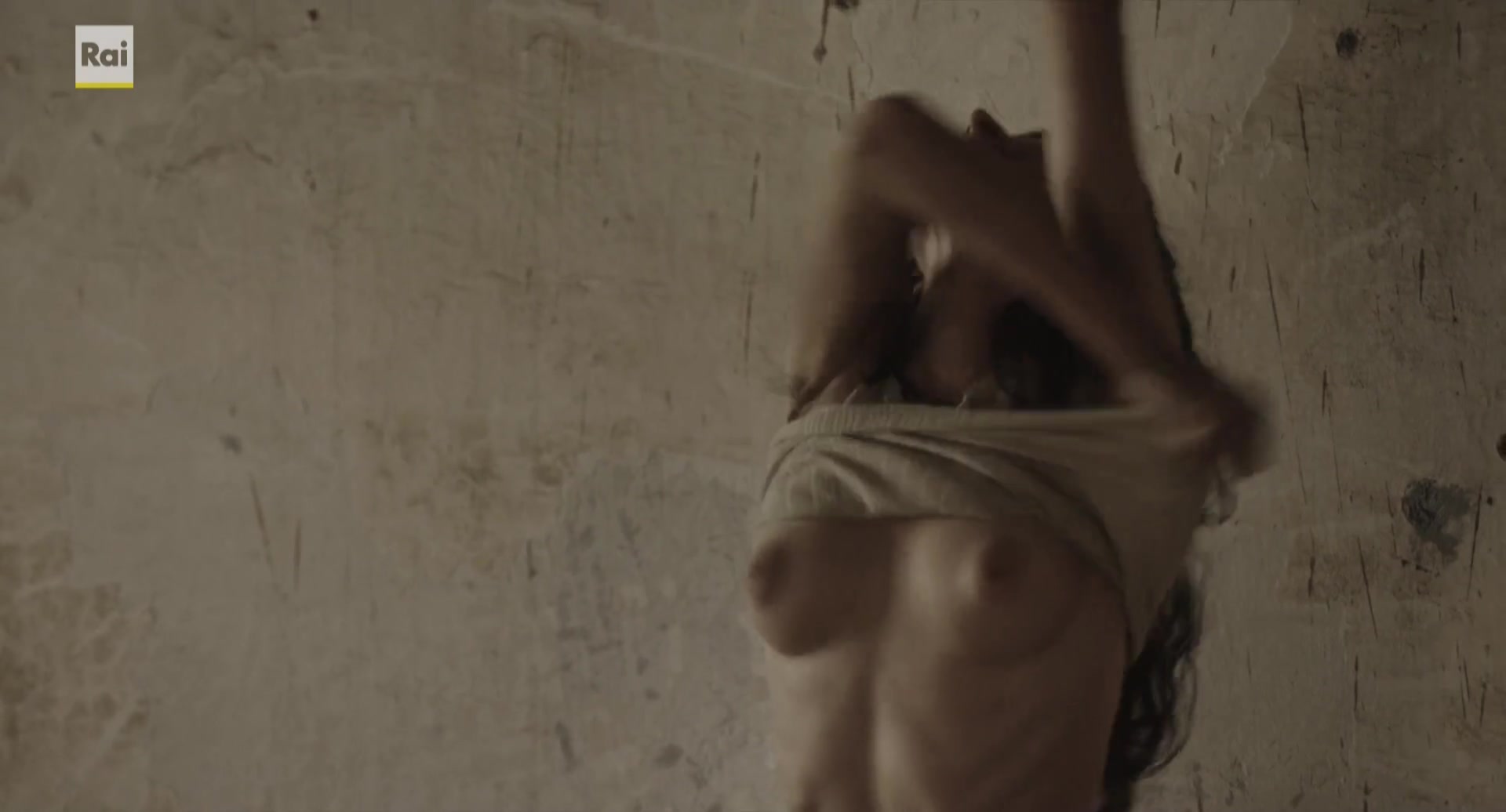 Ludovica Ciaschetti Nude Scene in La Storia S01E04 (2024) – Uncensored Photos & Video