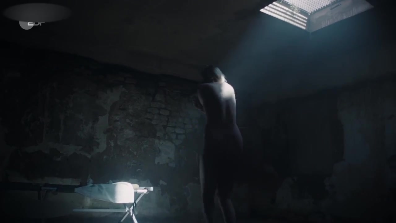 Elzemarieke de Vos Nude Scene in Ostfriesenfluch (2025) – Exclusive Photos & Info