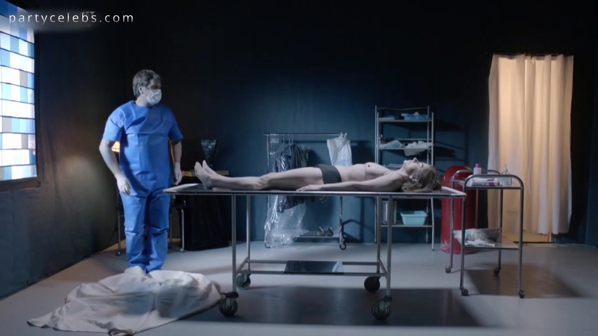 Catherine Pavet Nude Scenes in Mains Dans Les Songes (2022) – Uncensored Photos & Videos