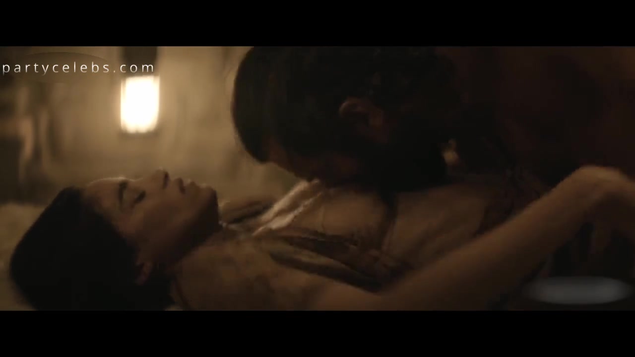 Sofia Boutella Nude Scenes in Rebel Moon Part One: Chalice of Blood Director’s Cut (2024) – Full Exclusive Clips