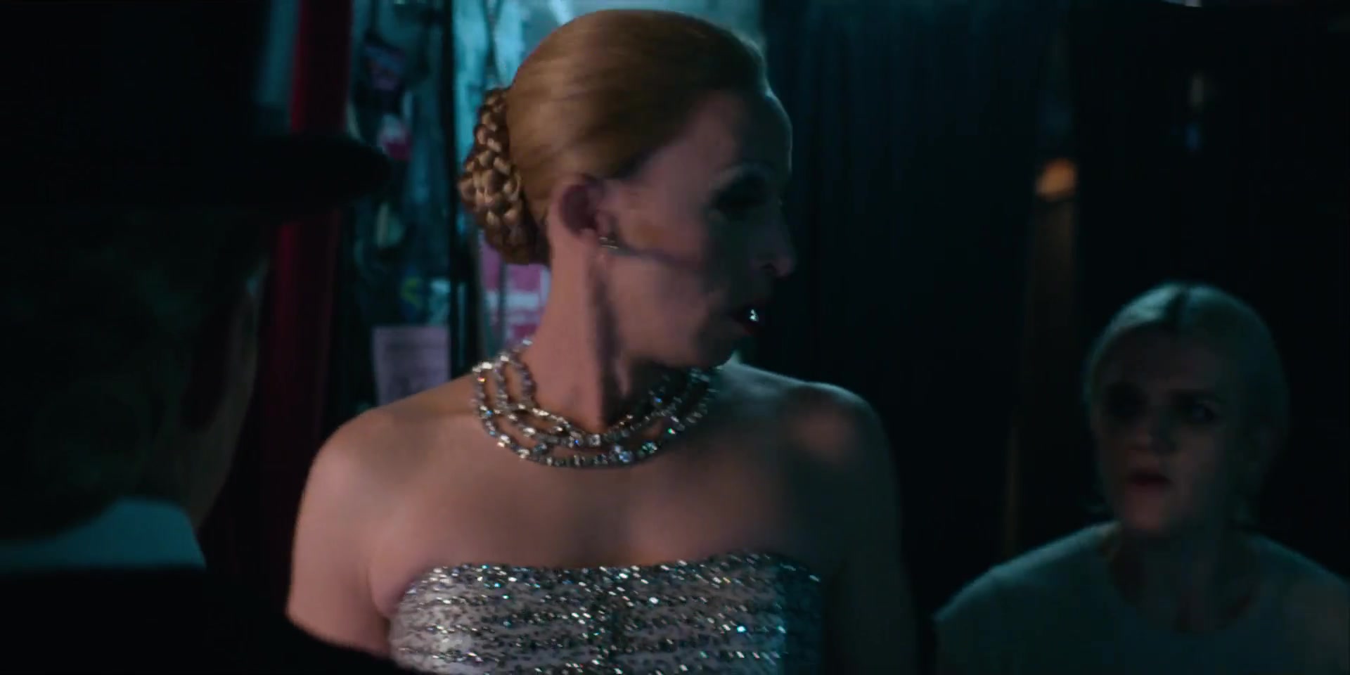 Geena Davis Nude Scene in Glow S03E09 (2019) – Exclusive from Extra Mile Movies