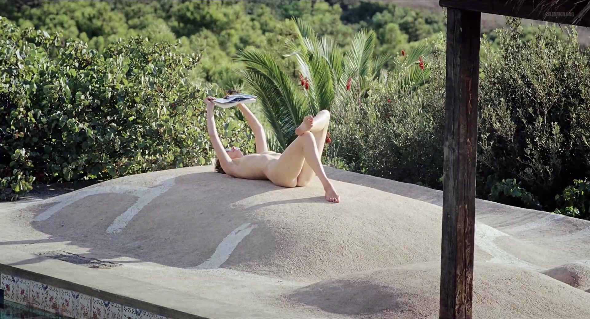 Tilda Swinton Nude Scene in A Bigger Splash (2015) – Exclusive Photos & Info