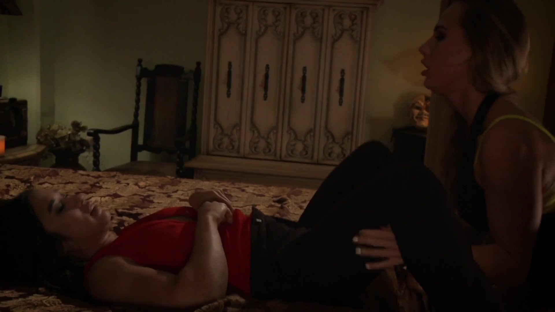 Carter Cruise & Mia Li Nude Scene – High Heel Homicide (2017) | Mainstream Sex Movie Clips