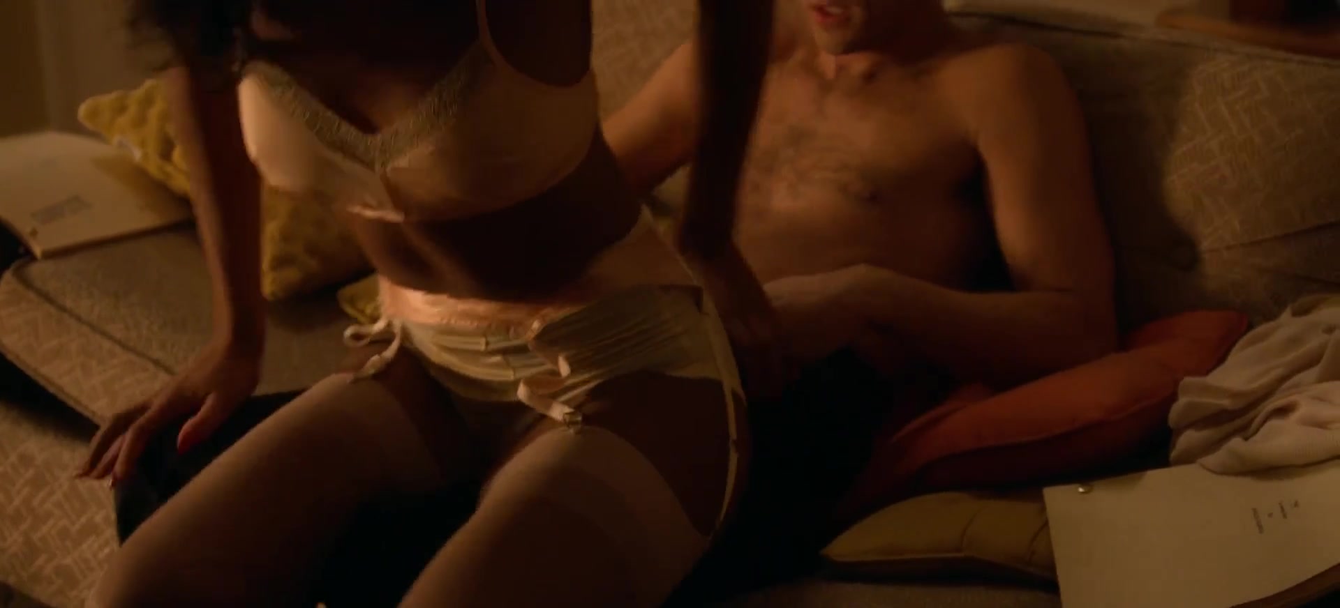 Laura Harrier Nude Scenes Hollywood (2020): S01E02-07 Uncensored Highlights