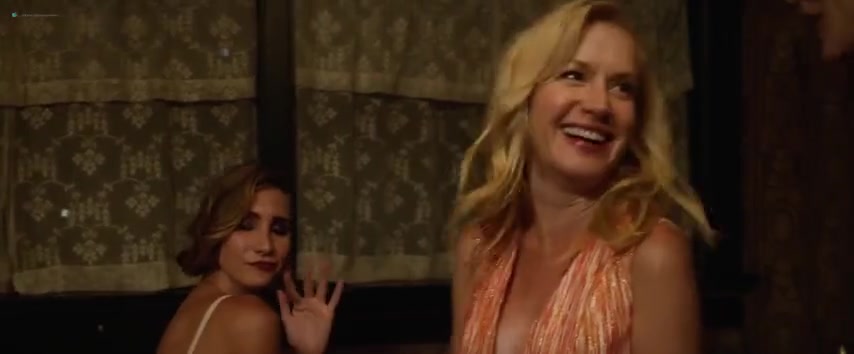 Heather Graham & Angela Kinsey Nude Scenes in “Half Magic” (2018) – Uncensored TV Show Clips