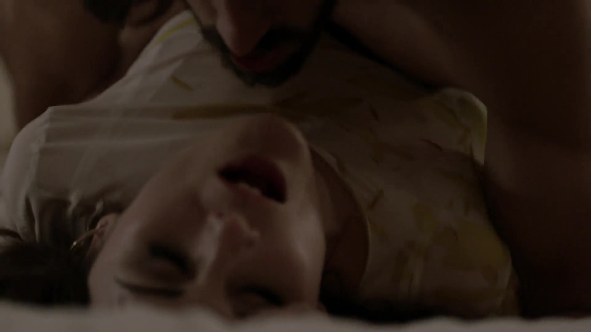 Michelle Dockery Nude Scene in Good Behavior Season 2 Episode 1 (2017) – Exclusive Photos & Video