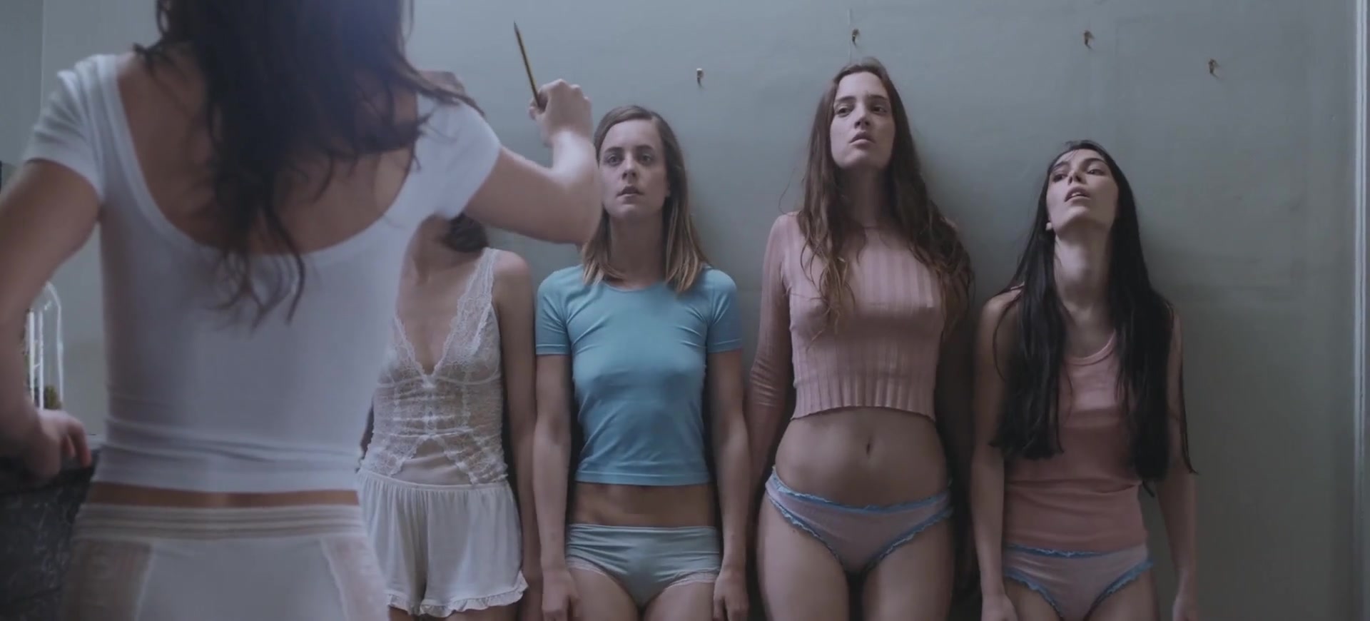 Alba Ribas, Mireia Oriol & Laia Manzanares Nude Scenes in Waste (2016) – Uncensored Movie Highlights