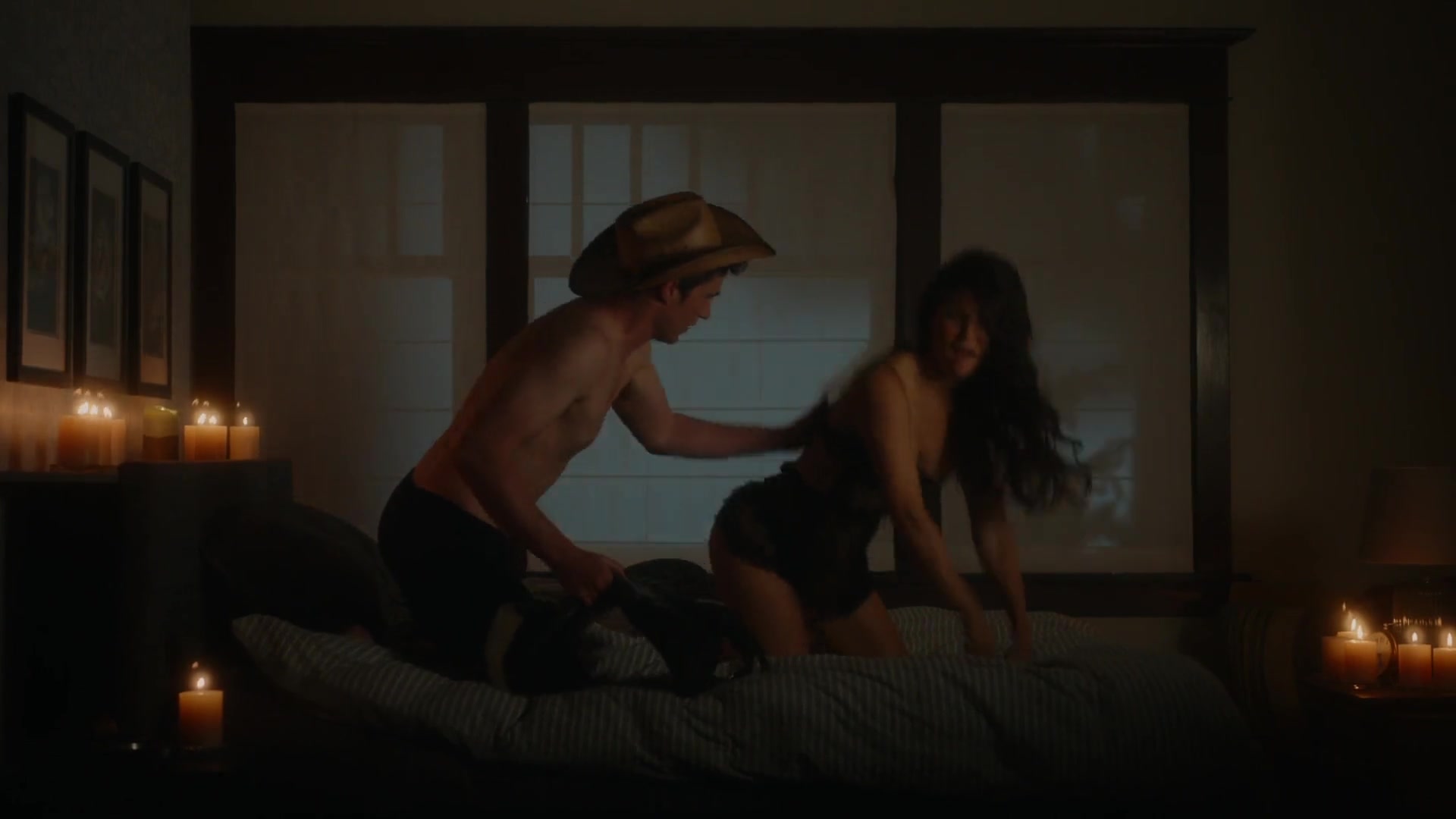 Meredith Garretson Nude Scene in Resident Alien Season 2 Episode 1 (2022) – Exclusive Photos & Clips