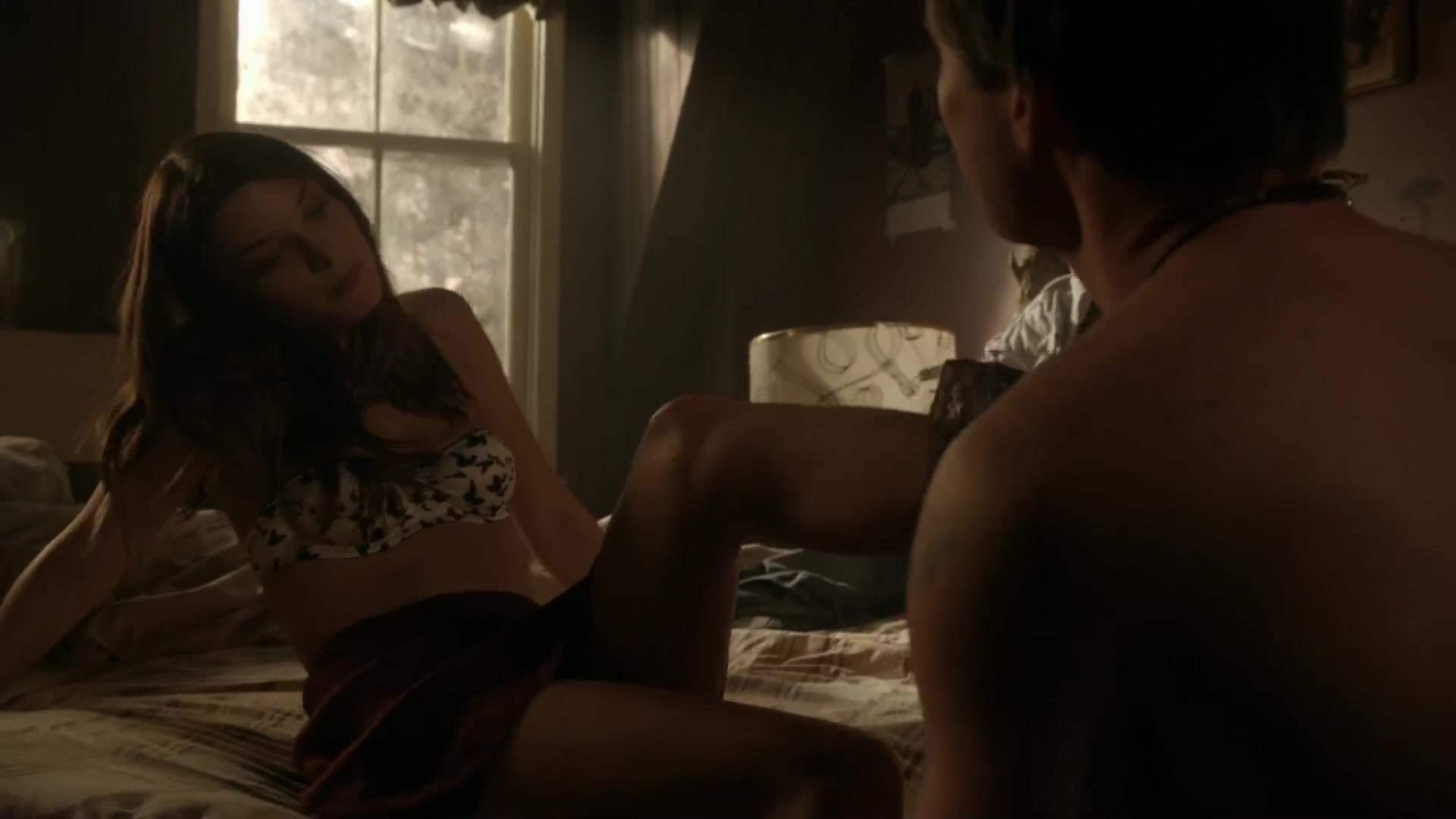 Lauren German Nude Scenes in Happy Town S01E03-04 (2010) – Exclusive Video & Photos