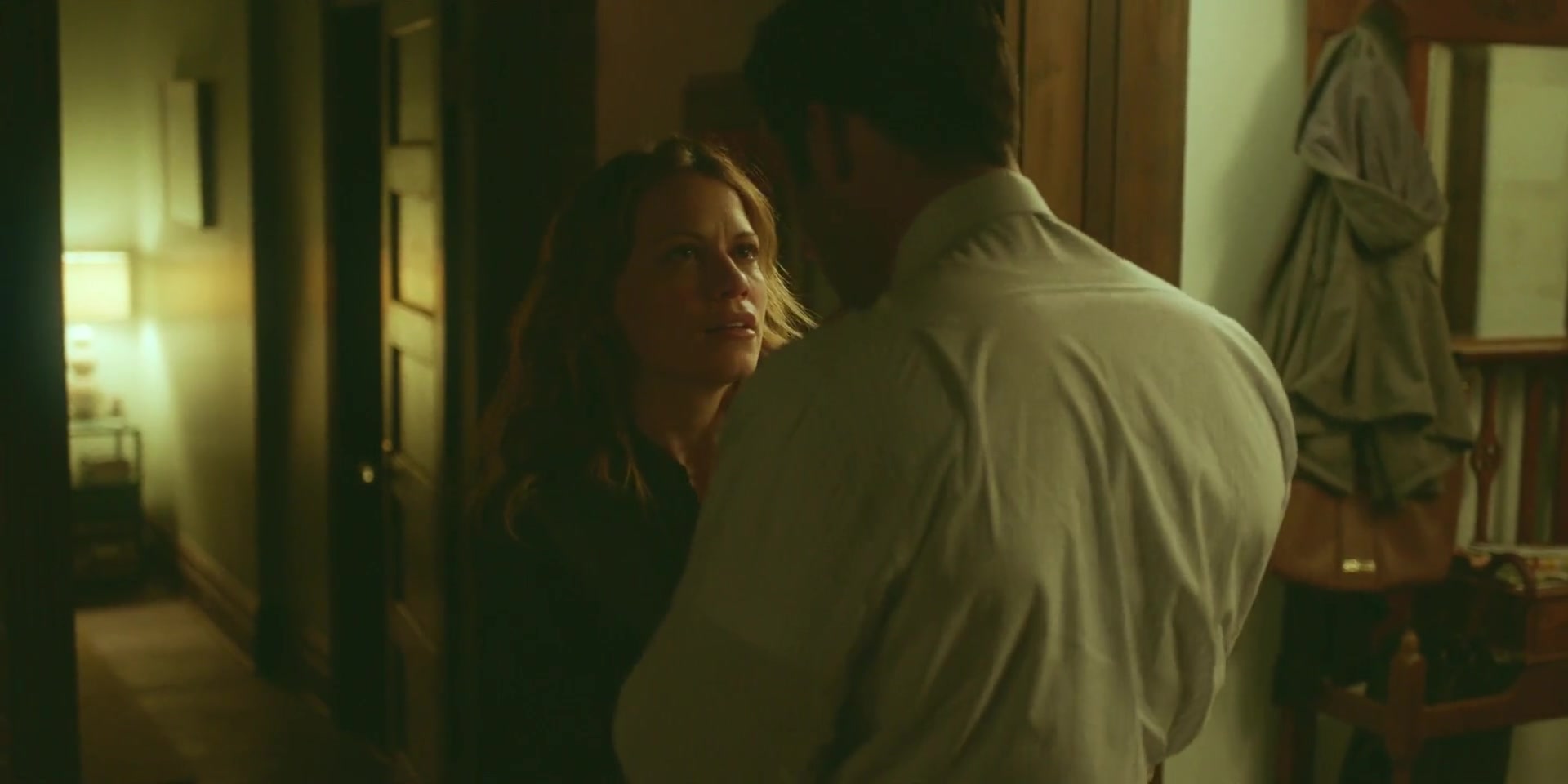 Bethany Joy Lenz Nude Scene in Pearson S01E05 (2019) – Sexy Lingerie & Hot Moments