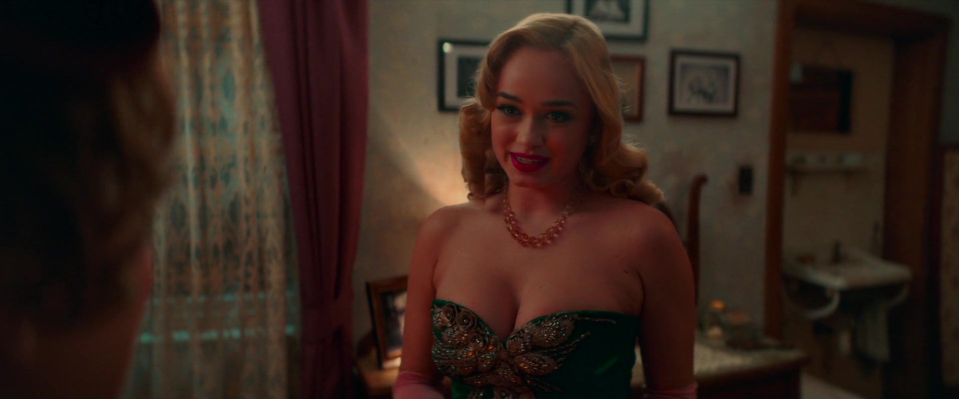 Rose Williams Nude Scene in Mrs Harris Goes to Paris (2022) – Exclusive Alba Baptista Gallery