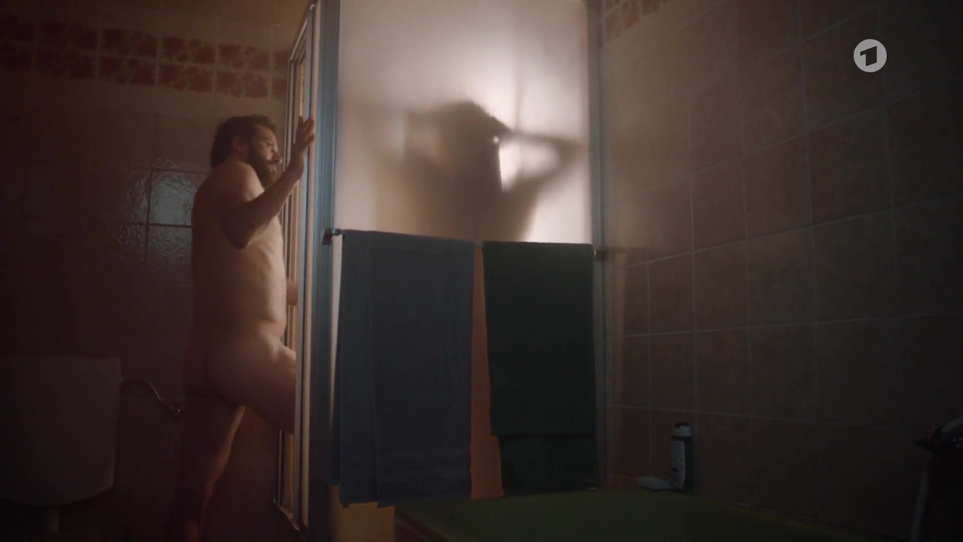 Katharina Wackernagel Nude Scene in Mord mit Aussicht S04E06 (2022) – Exclusive Photos & Clips