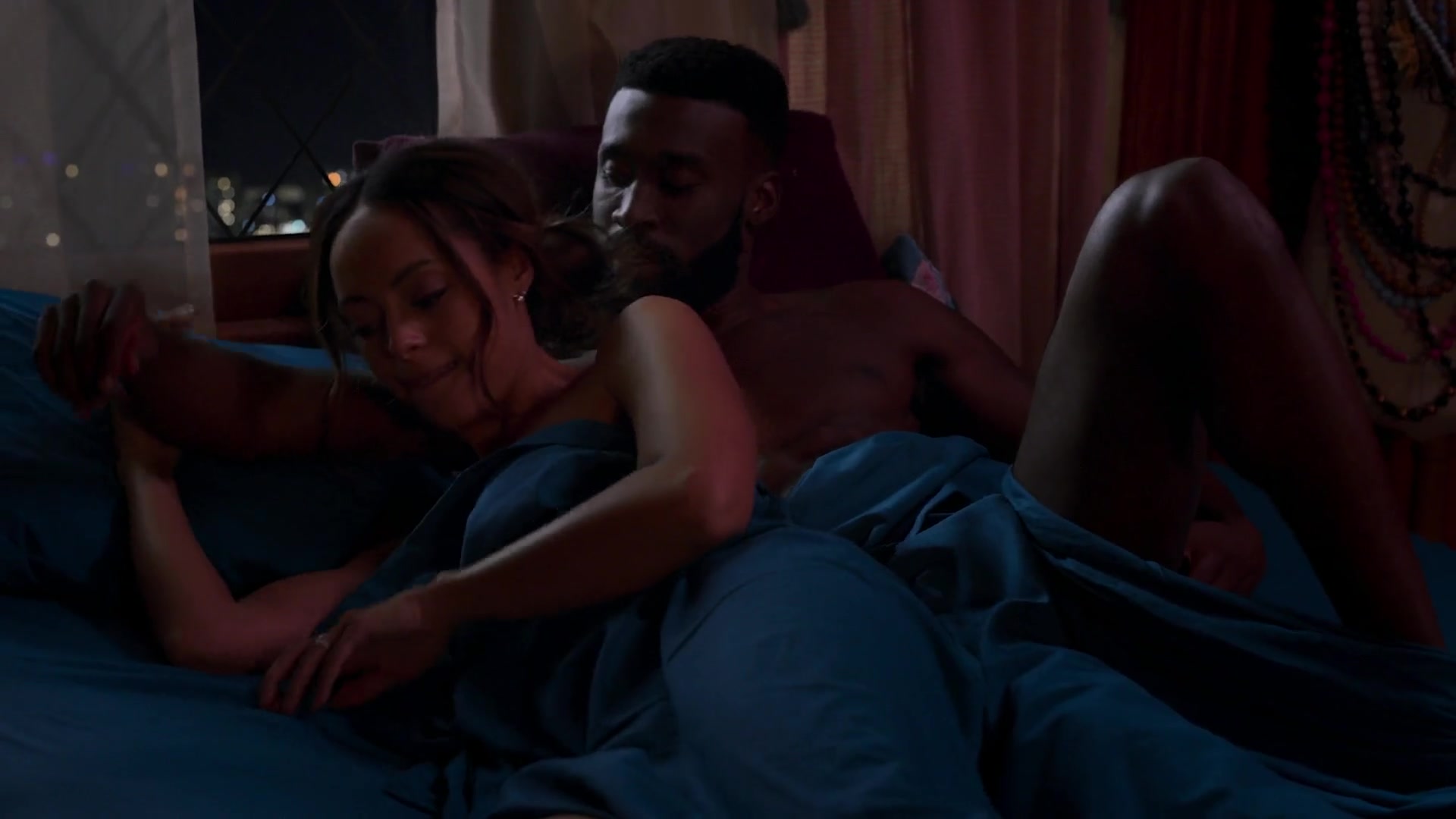 Amber Stevens West Nude Scene – Run the World S01E08 (2021) Photos & Video