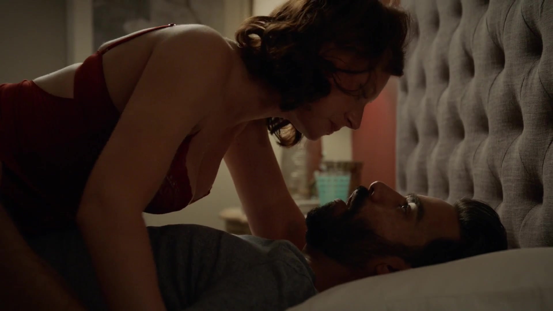 Aly Michalka Nude Scene in iZombie S05E02 (2019) – Hottest Movie & TV Sex Moments