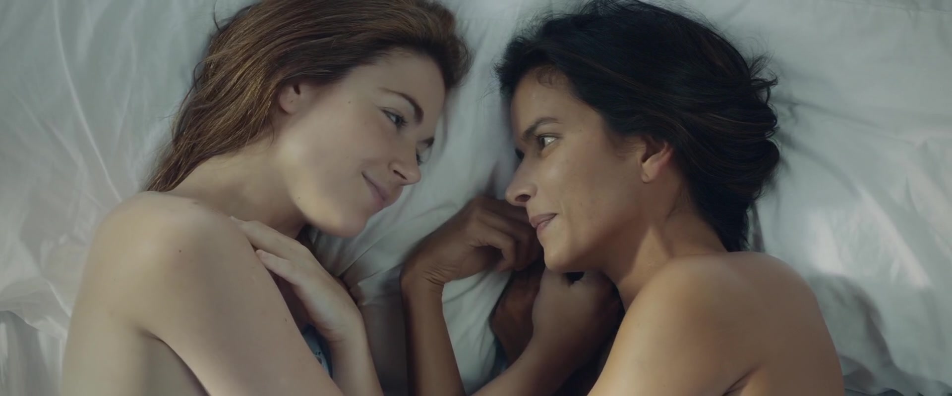 Liz in September (2014) – Patricia Velasquez & Eloisa Maturen | Cast, Plot & Review