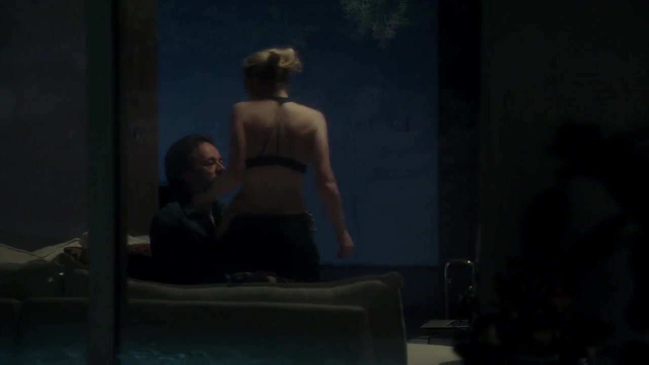 Emily Kinney & Kyra Sedgwick Sexy Scene – Ten Days in the Valley S01E02 (2017) Softcore Highlights