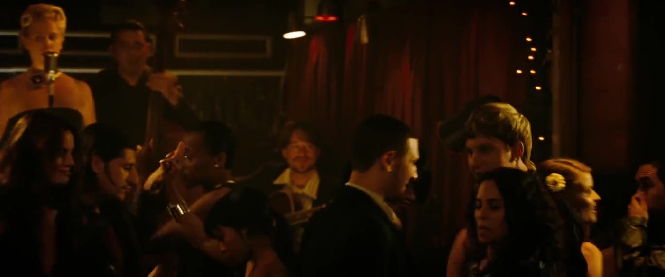 Mini Anden Real Sex Scene in The Mechanic (2011) – Authentic Movie Moments