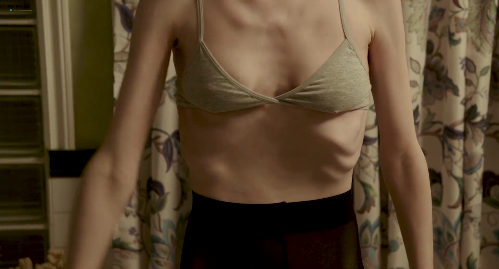 Lily Collins Nude Scene in To The Bone (2017) – Uncensored Mainstream Movie Highlights